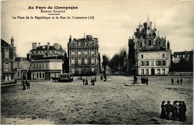 CPA ÉPERNAY Illustré - La Place de la Republique (741869)