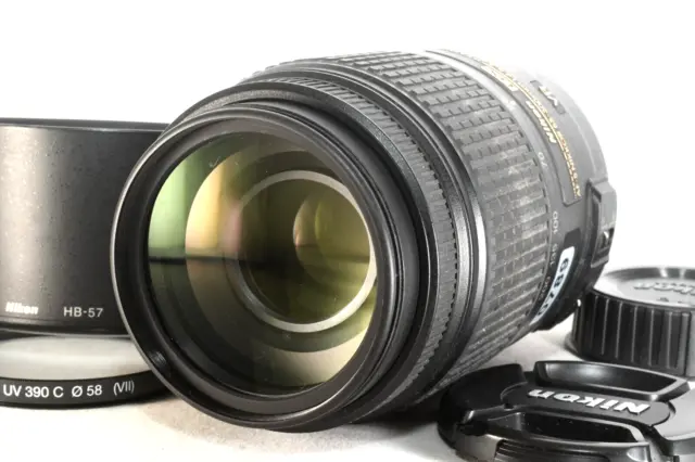 Nikon AF-S NIKKOR 55-300mm f/4.5-5.6G ED DX VR Lens w/covers, hood, pouch,filter