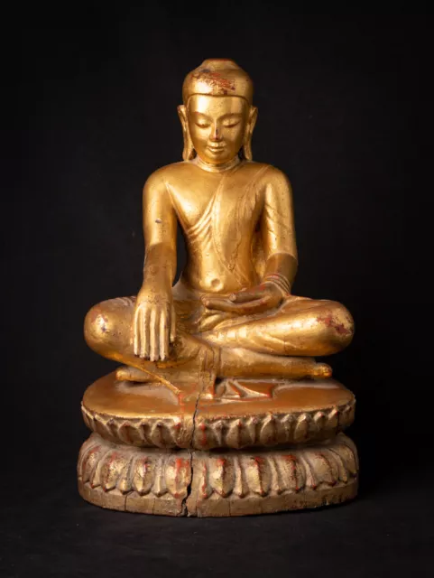 Special antique wooden Burmese Buddha statue from Burma, 17th century