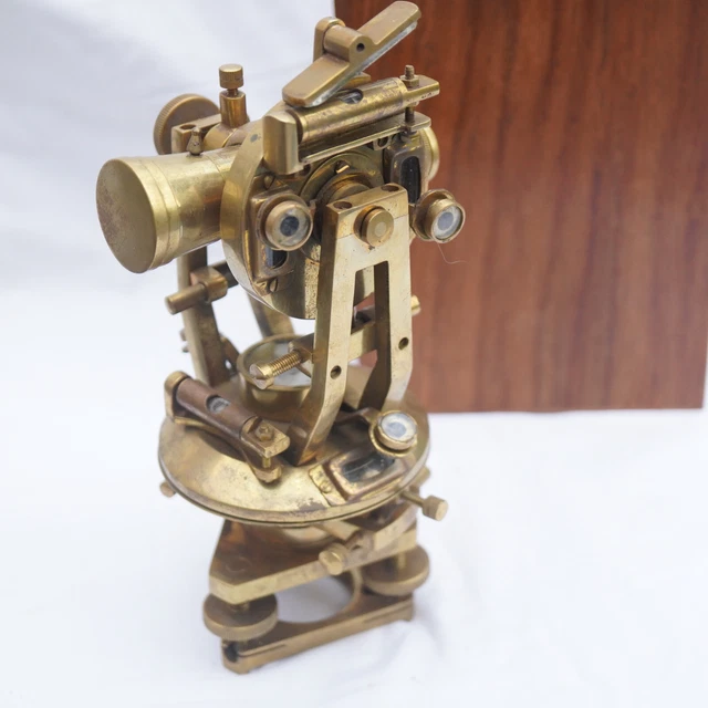 Teodolite vintage ottone con custodia in legno steampunk