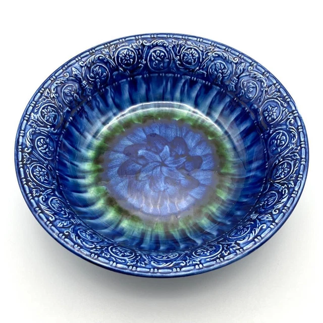 Ciotola frutta blu e verde Porthmadog ceramica Wales con bordo in rilievo di Sheenagh