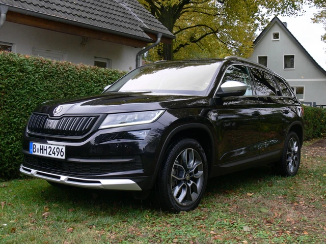 "Skoda Kodiaq Scout 2,0 TSI 180 PS, 4x4, 60 Tkm, 1. Hand 2018 Scheckheft Berlin" "Skoda Kodiaq Scout 2,0 TSI 180 PS, 4x4, 60 Tkm, 1. Hand 2018 Scheckheft Berlin"