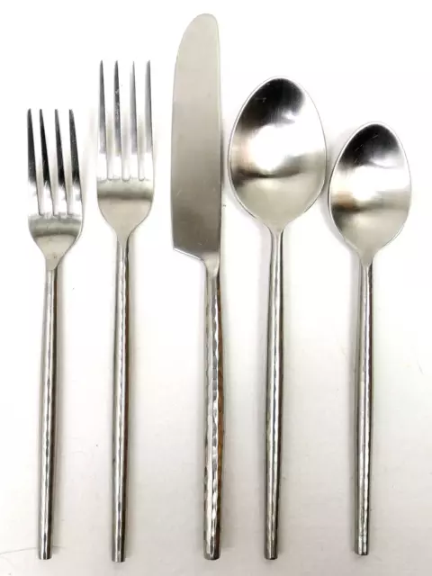 Cambridge Silversmiths 40 Pc Indira Rani Hammered Satin Stainless Flatware Set 2