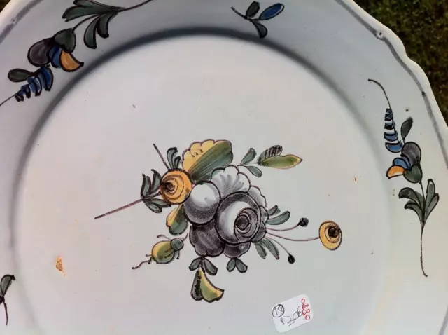 Belle Assiette faience décor Fleurs XVIIIéme Nevers 2