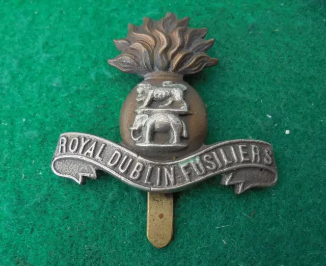 WW1 ROYAL DUBLIN Fusiliers Original Cap Badge Southern Irish Regiment ...