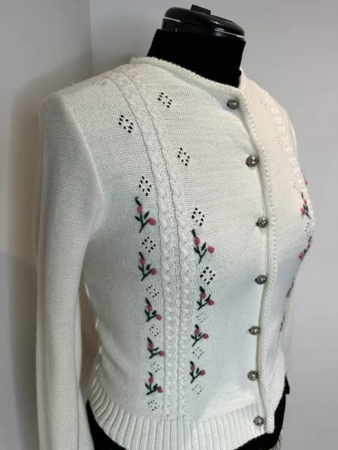 Gorgeous Scenic Vintage Retro Cardigan Crochet Embroidery Pink Blue Green  Ivory Austrian Bavarian Scene 