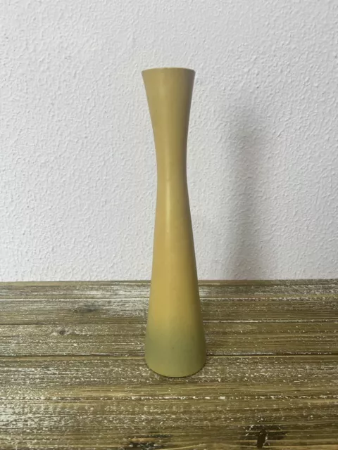 Van Briggle Persian Cream Ombré MCM Hourglass Bud Vase 11.5 Inches Tall Signed