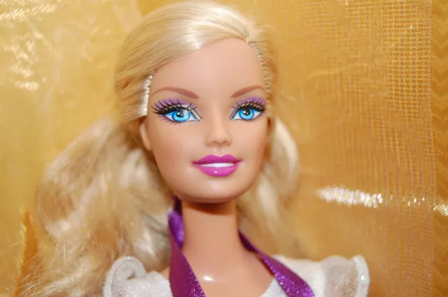 BARBIE CANDY Glam Summer 2009 New In Box Mattel Doll Doll 71.63
