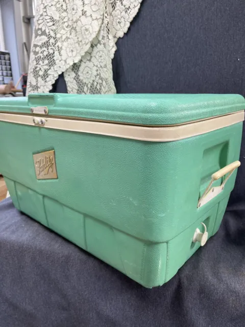 Rare Vintage Green Schlitz Beer Cooler Ice Chest, picnic Milwaukee 24”x14”x14”