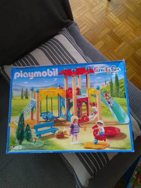 Parc de jeu avec toboggan Playmobil – 9423 – –