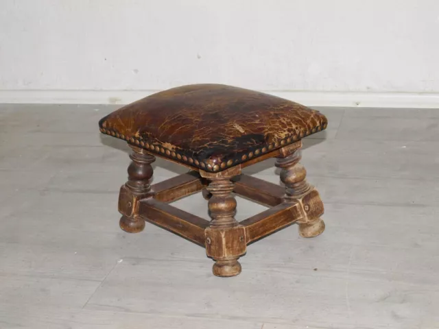 ANTIKER HOCKER SCHEMEL FUSSHOCKER FUSSBANK FUSSBANK mit Lederbezug