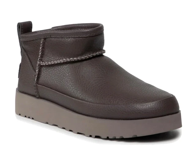 定番のお歳暮&冬ギフト 新品、未使用 UGG NEUMELPLATFORMCHELSEA アグ