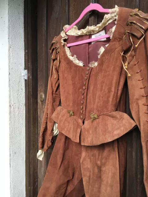 BBC Shakespeare Tudor Stuart abito in pelle scamosciata ragazza ragazzo Ippolita sogno di mezza estate LARP