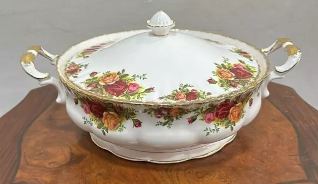 royalbert tureen old country rose pattern dated 1962