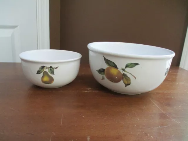 2 - Cordon Bleu Portugal Mixing Bowls Fruit 7 1/2" & 5 1/4"