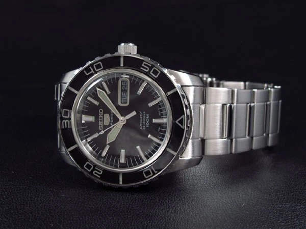 SEIKO 5 SNZH55 SNZH55K1 Automatic 100m Diver New in Box Black # 3