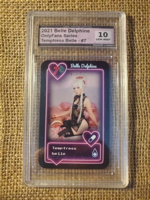 Belle Delphine Bathwater Gamer Girl Vinyl Figure Mint Condition Youtooz NEW