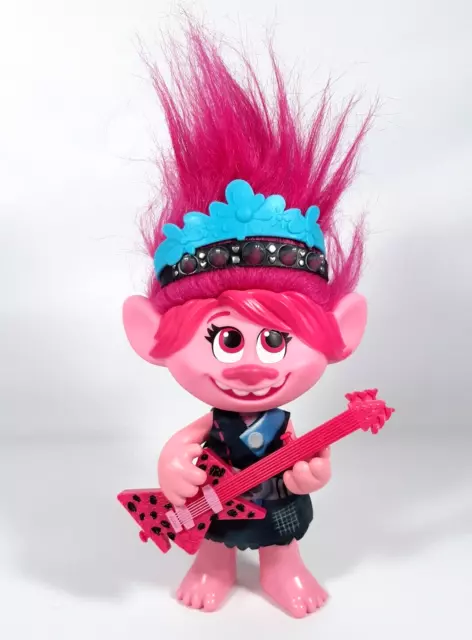 Dreamworks Trolls World Tour Pop-to-Rock Poppy Singing Doll