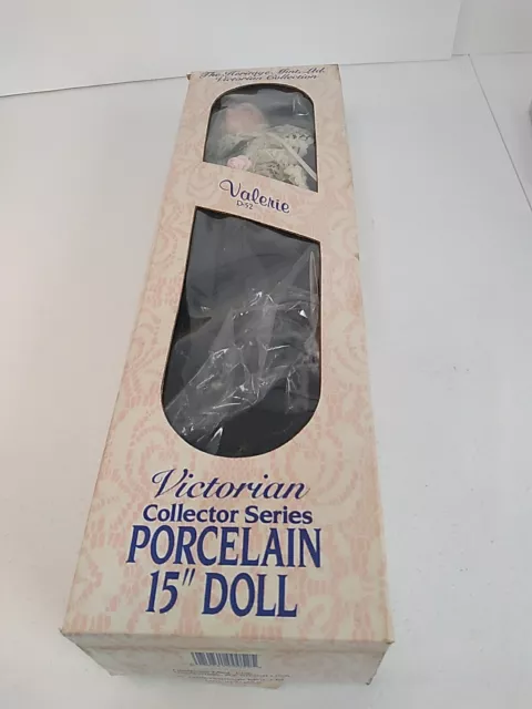 Heritage Mint Victorian Porcelain 15" Doll  VALERIE Velvet Dress D-52 Vintage.
