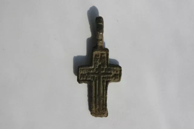 Ancient Wearable Bronze Cross Pendant - Medieval to early Post-Medieval