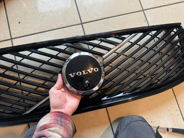 Volvo  XC90 S90 XC60 Front Grill Emblem 32386198 Heated Genuine SCRATCHED