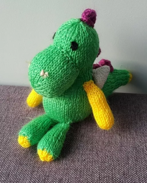 Handgestricktes Dinosaurier Kuscheltier