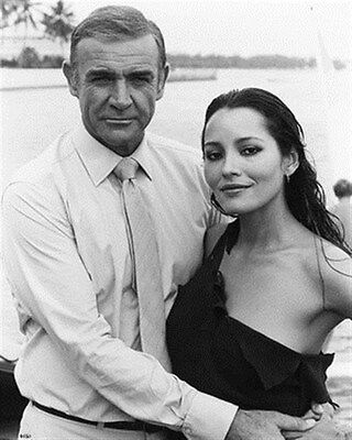 bond girl scelta da Sean Connery Foto vintage Barbara Carrera stampa 37x30 cm 