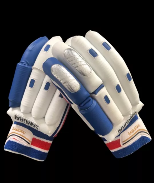 Cricket Batting Gloves - Adult right handed