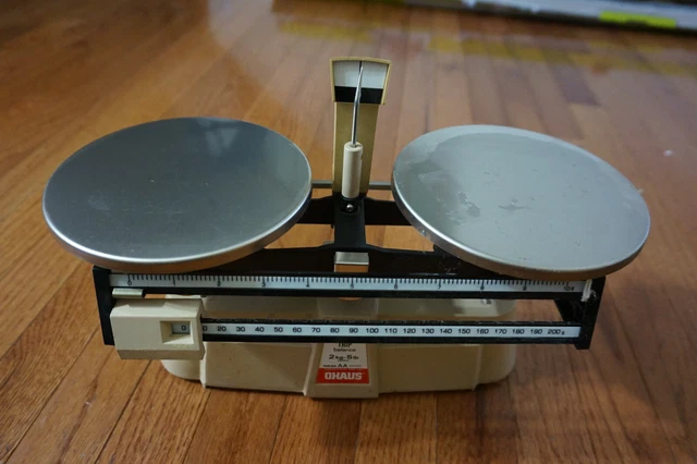 Ohaus Triple Beam Balance 610g Capacity, 0.1g Readability - Mechanical Scale With Stainless Steel Plate