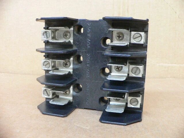 Marathon 4100012/F60A3B 3 Pole/250 Volt Fuse Block