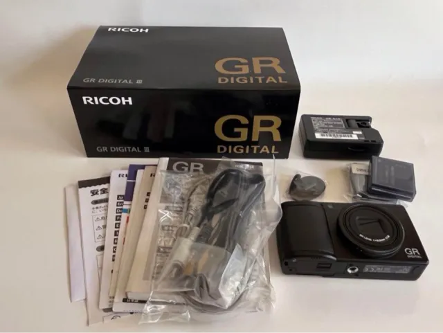 Ricoh GR DIGITAL III Camera W. 28mm F1.9 Lens Superb Black with Battery Charger