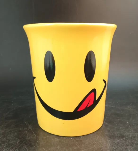 Joe Boxer Large Yellow Smiley Face Coffee Mug Sticking Out Tongue, Mint OBO