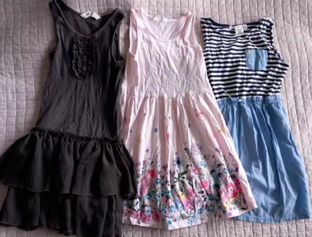 H&M bambine 4-6 anni 3x abiti estivi senza maniche pacchetto lavoro lotto, in perfette condizioni