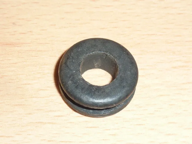 Continuous grommet / cable grommet / rubber grommet / cable outlet (cable Ø 11 mm)
