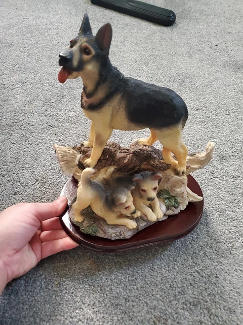 German Shepherd Dog with puppies 9" Resin Figurine Guard Dog  Figure Statue
