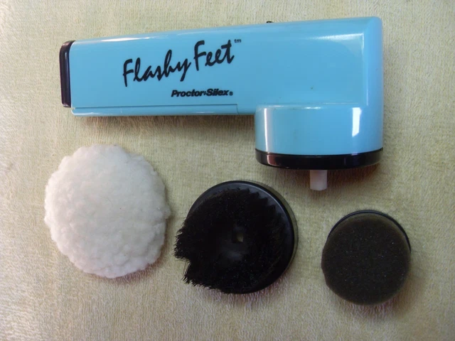 NEW---Traveling shoe care kit, 'Flashy Feet' by Proctor-Silex