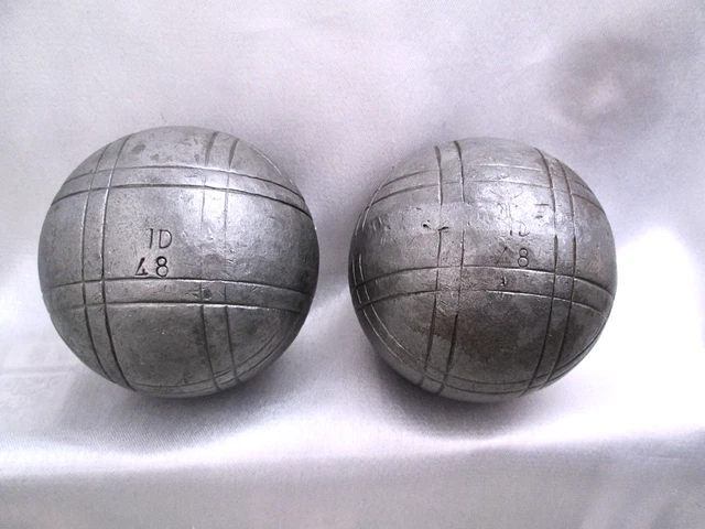 Doublette Boules De Pétanque JB K 2 étoiles - 760g 75mm