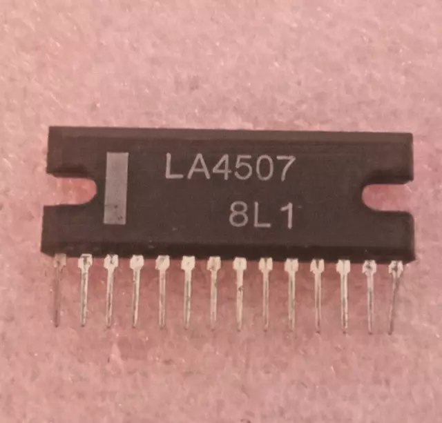 1pcs LA4507  2-CHANNEL AF POWER AMPLIFIER 8.5WX2  HSIP14 SANYO