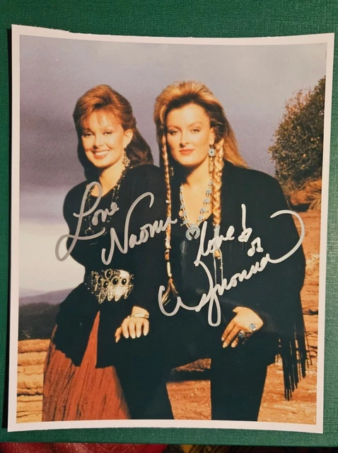 Naomi & Wynonna Judd Hand Signed Colour Photo 8"x10" The Judds