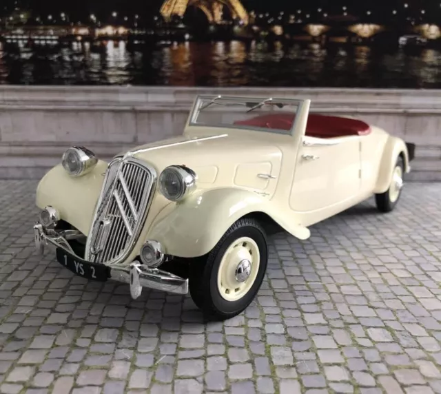 Voiture Citroën Citroen Traction Avant Light 12 1939 a vendre