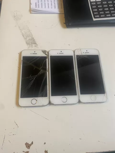 Apple iPhone 5 x 3 Joblot