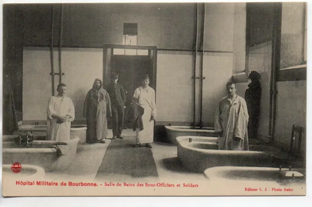 BOURBONNE LES BAINS - CPA 52 - Hopital Militaire - Salle de bains des Soldats