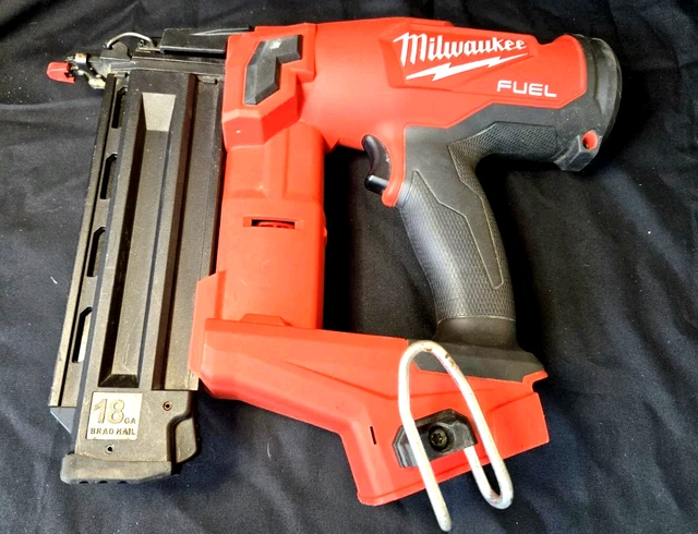 MILWAUKEE 2746-20 M18 FUEL 3-1/2