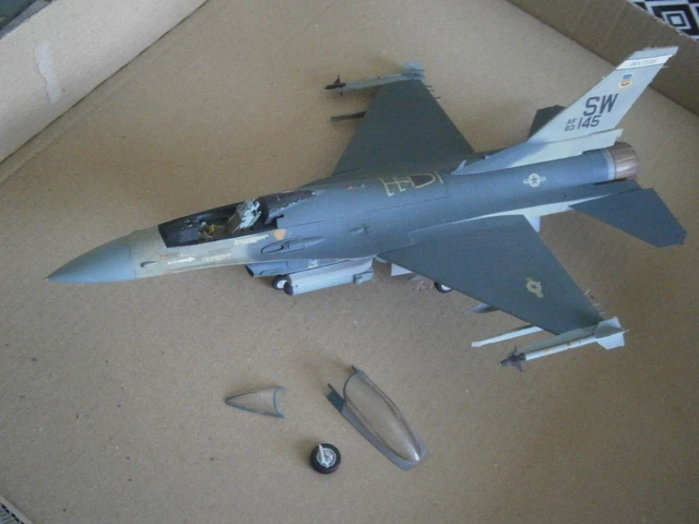 Maquette Avion DE HAVILLAND DH.106 COMET 4B British European Airways au