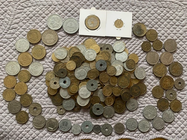 Beau Lot + de 205 pièces de monnaies françaises,  Bronze, aluminium, Nickel ...