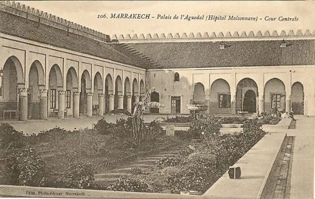 Cpa Maroc Marrakech Palais De L'aguedal Hopital