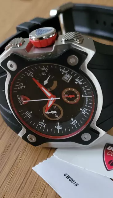 sehr außergewöhnliche Herren-Uhr: Ducati Corse Edelstahl-Chronograph CW0013