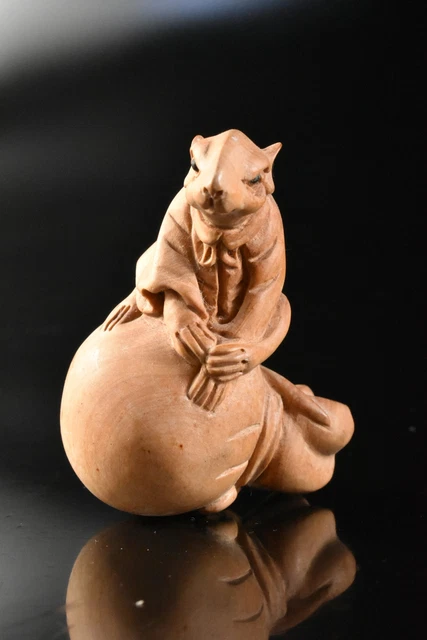 M2090: Japanese Wooden Mouse sculpture NETSUKE Inro, Hang items kimono sash