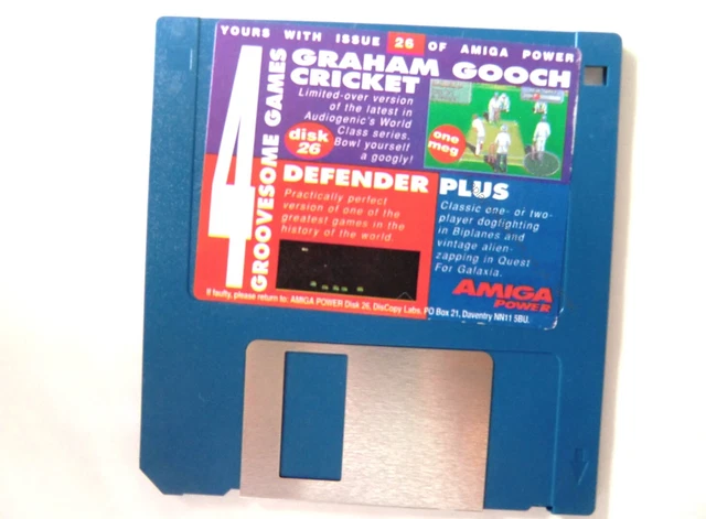 58796 DISK 26 Amiga Power - Graham Gooch Cricket / Defender Plus
