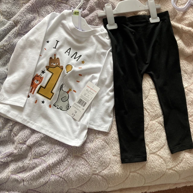 Baby 2 piece set ‘I am 1’ size 12-18m. Bnwt
